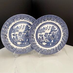 SET of 2 Blue Willow Dinner Plates - Essex